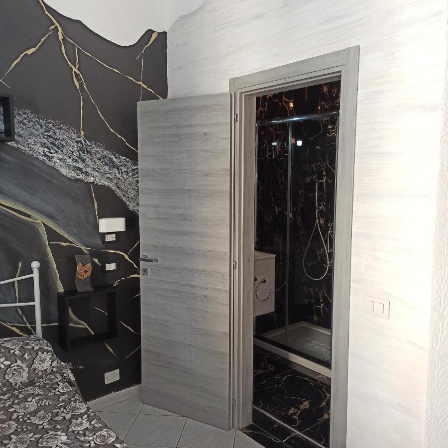 נאפולי In The Center Rooms מראה חיצוני תמונה