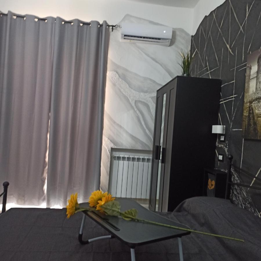 נאפולי In The Center Rooms מראה חיצוני תמונה